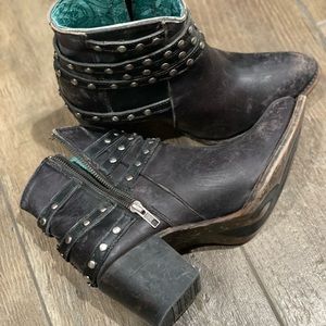 Corral women’s boots 8.5